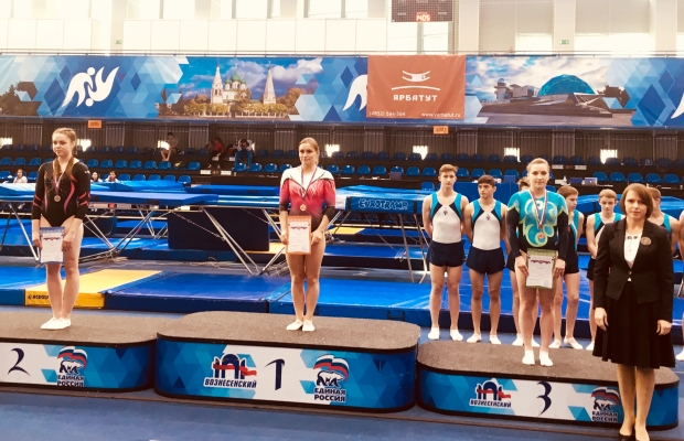 Женская сборная Ростовской области по прыжкам на батуте выиграла Кубок России